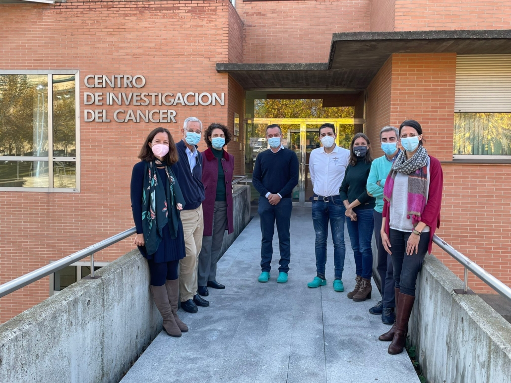 Foto de la visita de la Embajada Británica en Madrid al Centro de Investigación del Cáncer y a la empresa Immunostep.